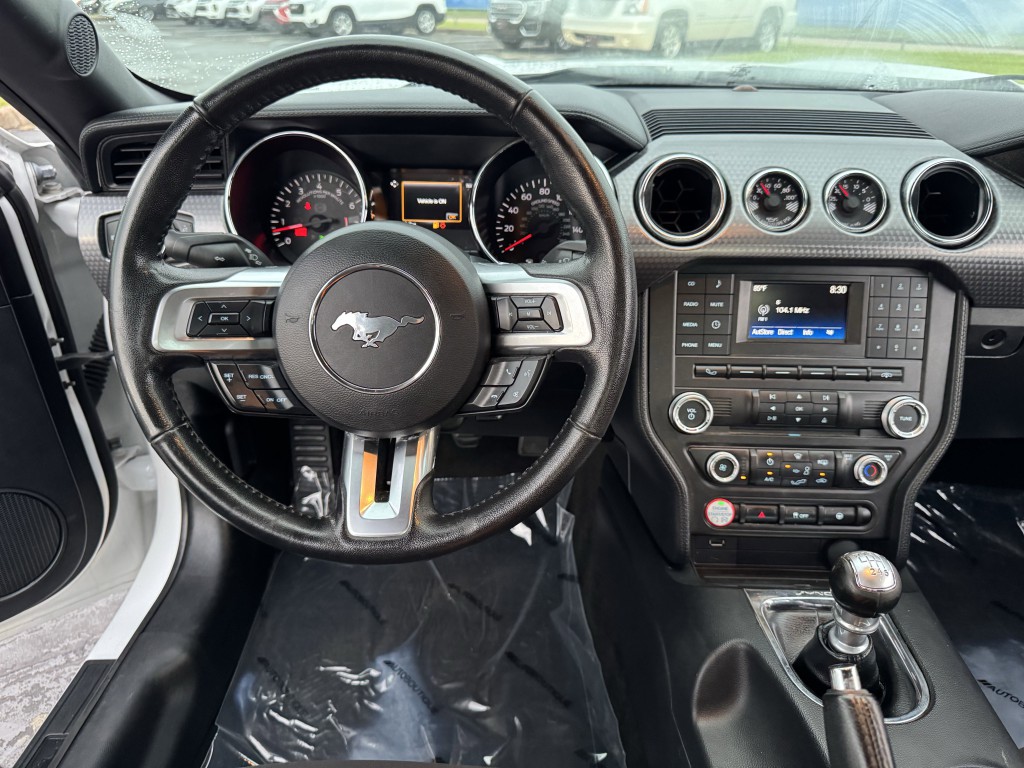 2017 Ford Mustang Image 16