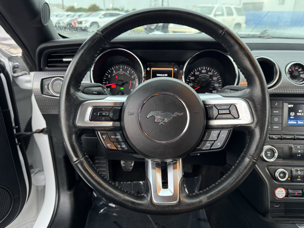 2017 Ford Mustang Image 17
