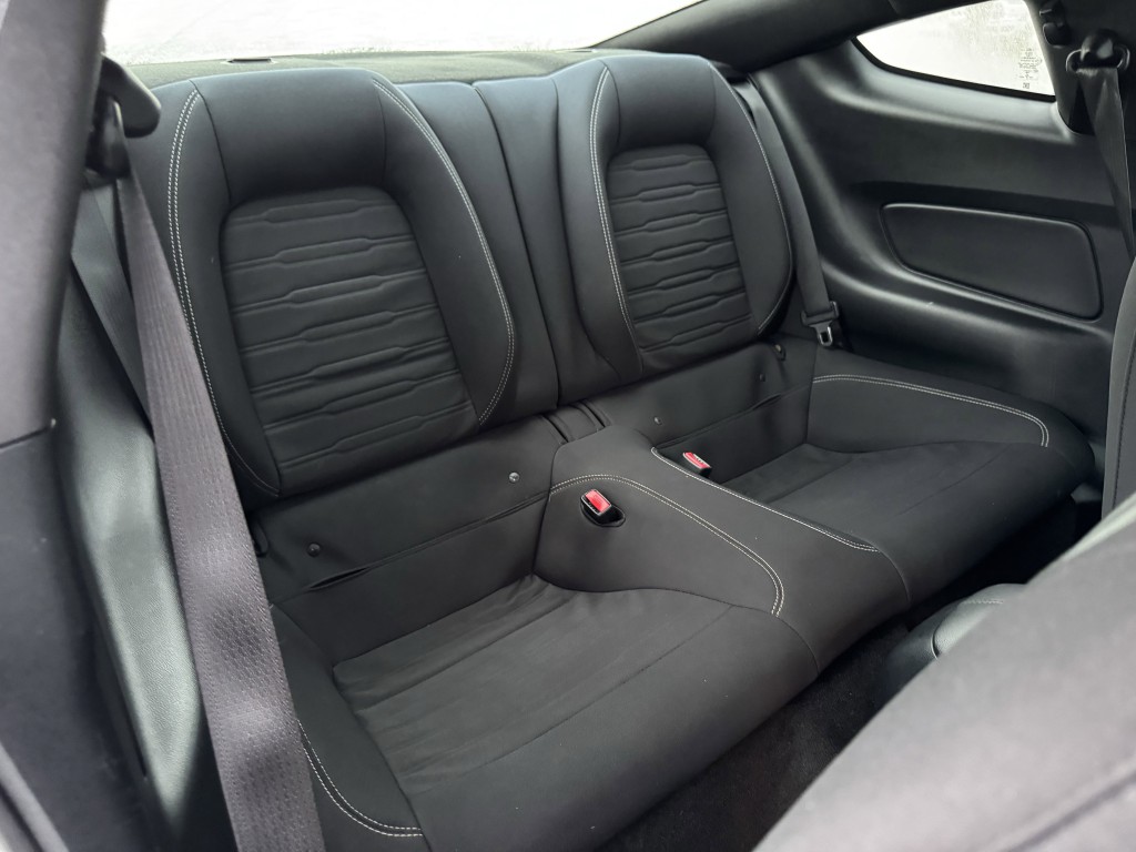 2017 Ford Mustang Image 24