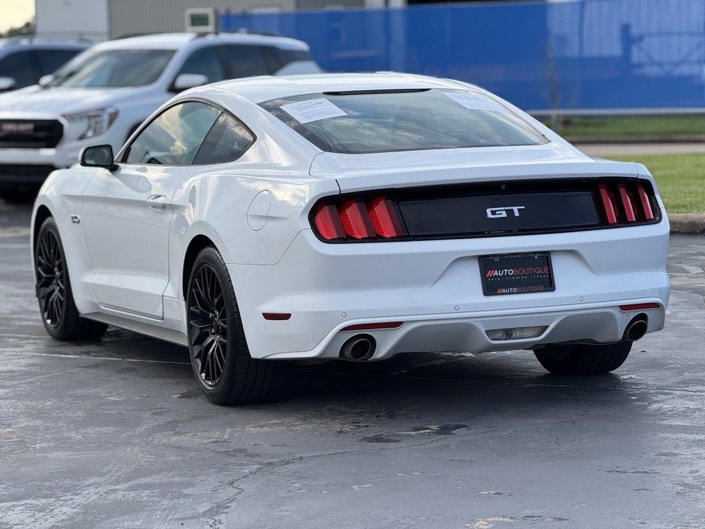 2017 Ford Mustang Image 8