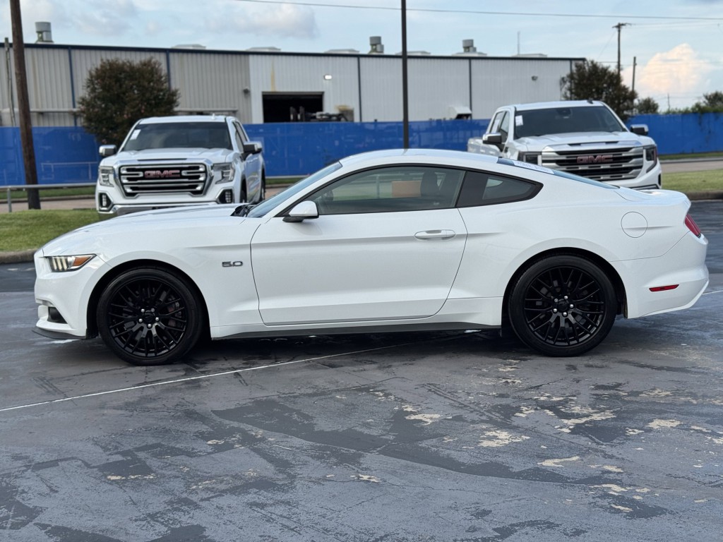 2017 Ford Mustang Image 10