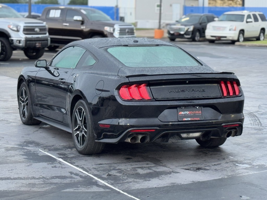 2019 Ford Mustang Image 9