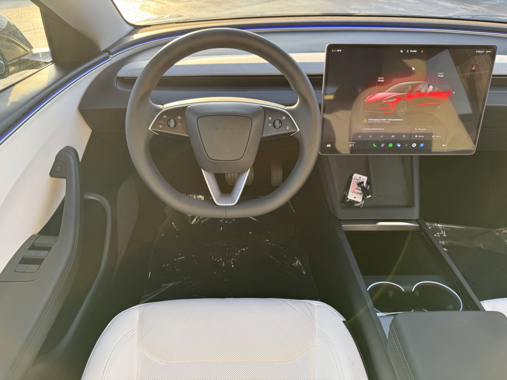 2025 Tesla Model 3 Image 14