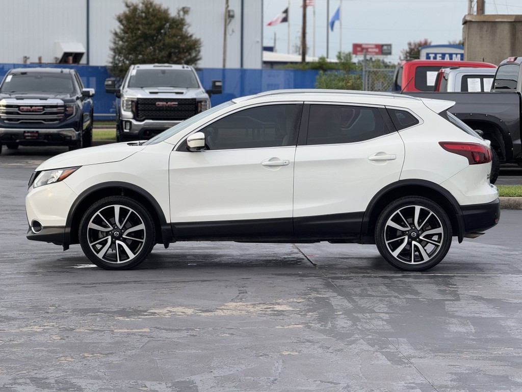 2019 Nissan Rogue Image 8