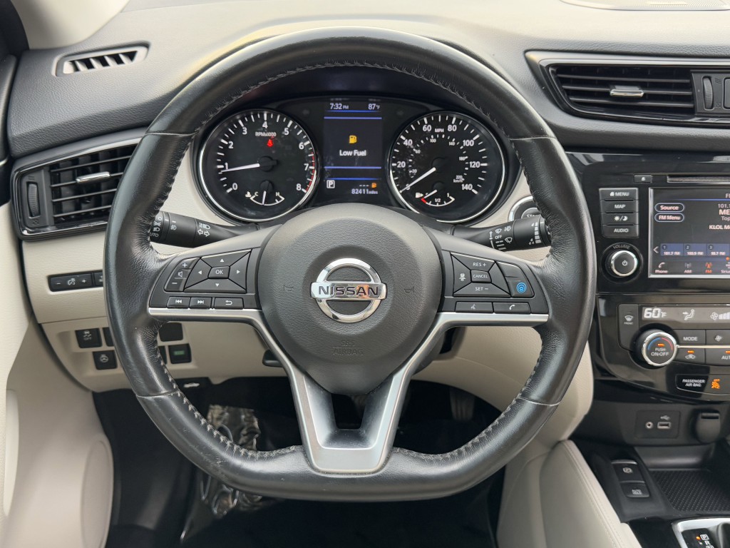 2019 Nissan Rogue Image 15