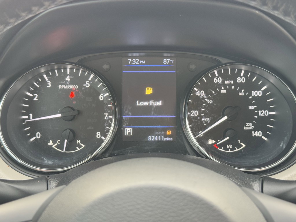 2019 Nissan Rogue Image 18