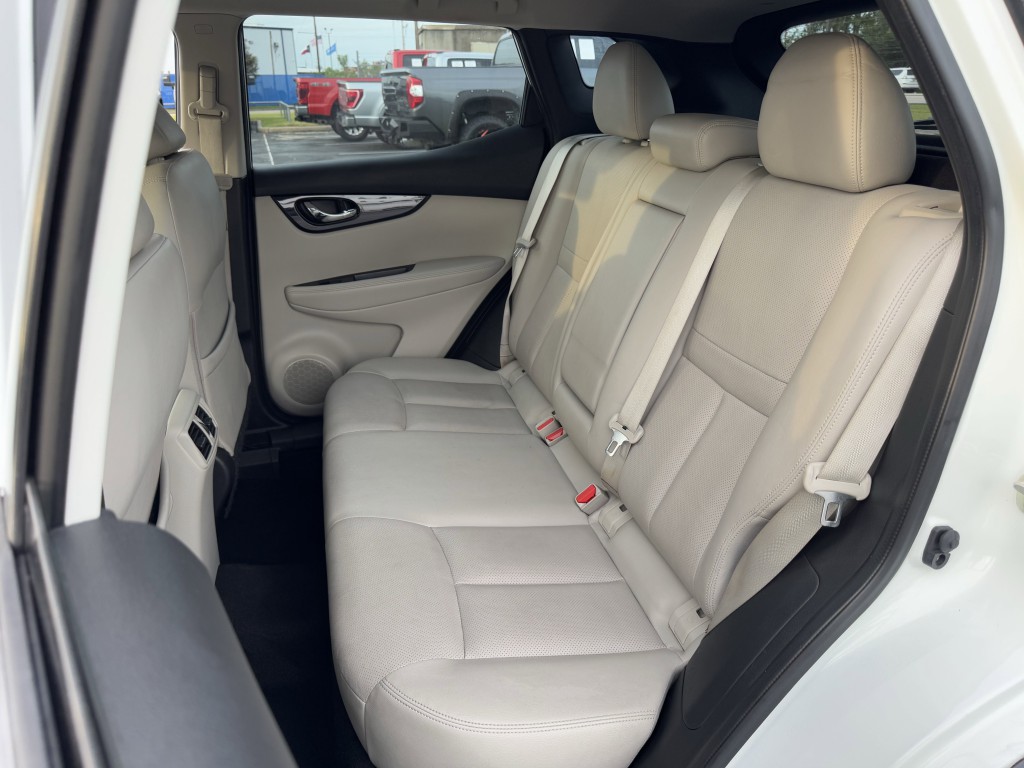 2019 Nissan Rogue Image 27