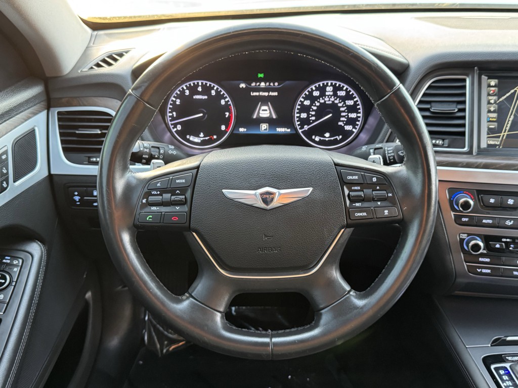 2015 Hyundai Genesis Image 15