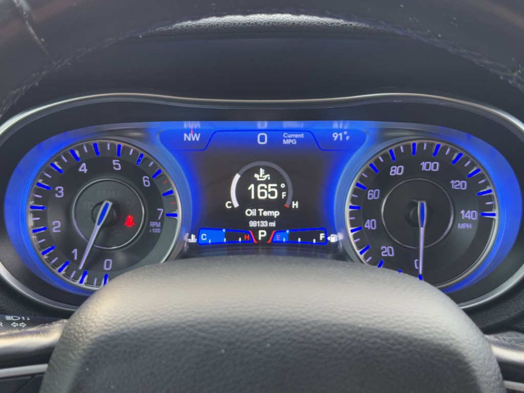 2020 Chrysler 300 Image 18
