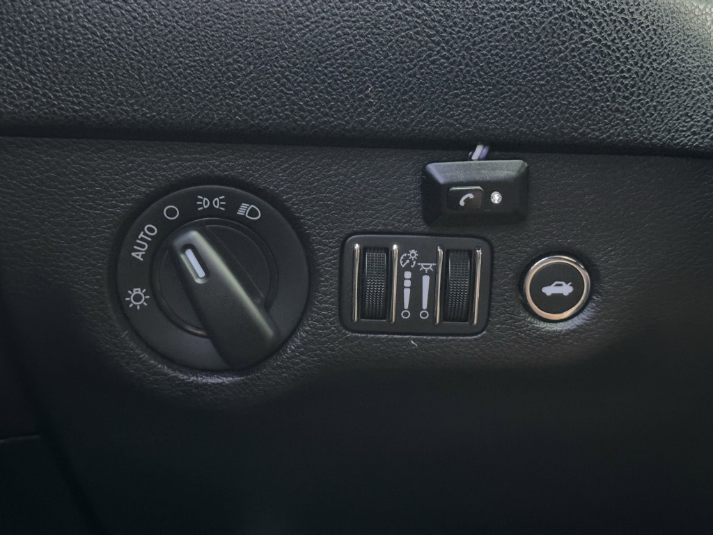 2021 Dodge Charger Image 21