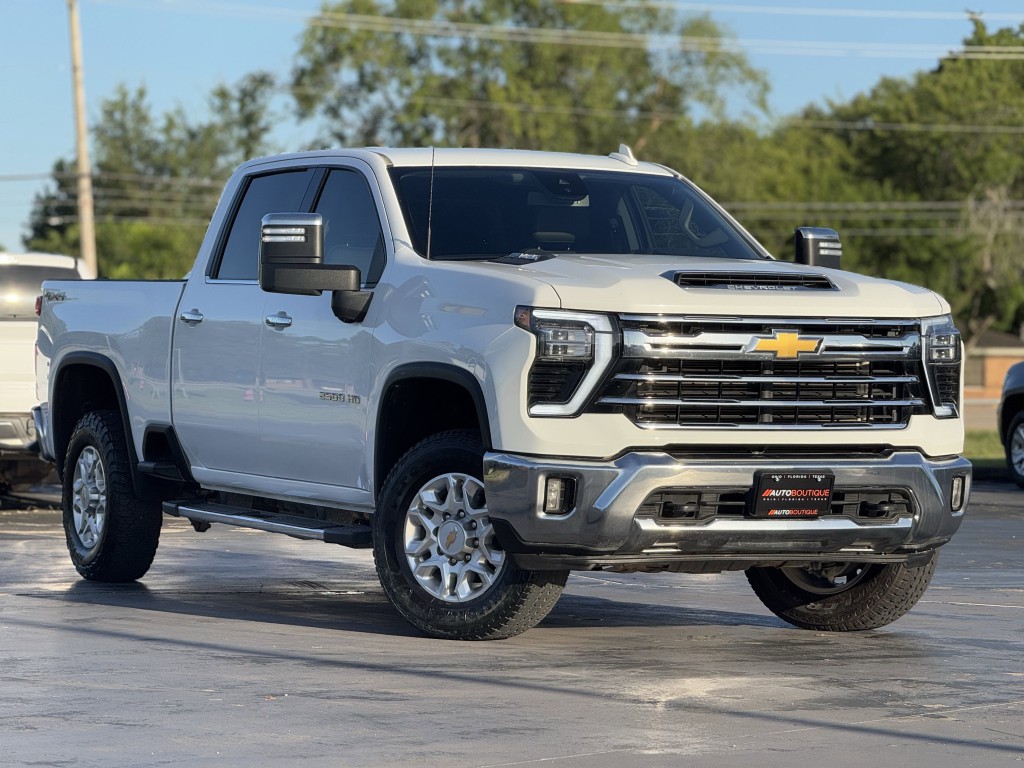 2024 Chevrolet Silverado 1500 Image 3