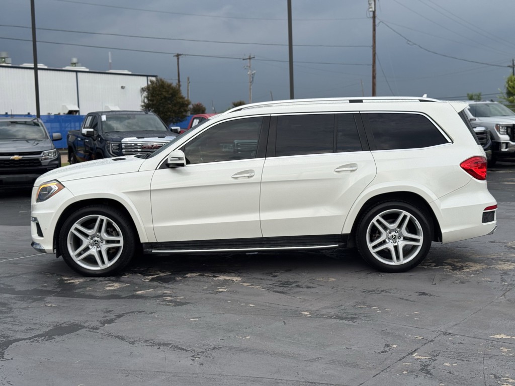 2015 Mercedes-Benz GL-Class Image 11