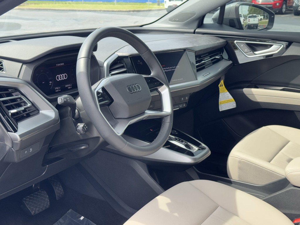 2025 Audi Q4 e-tron Image 12