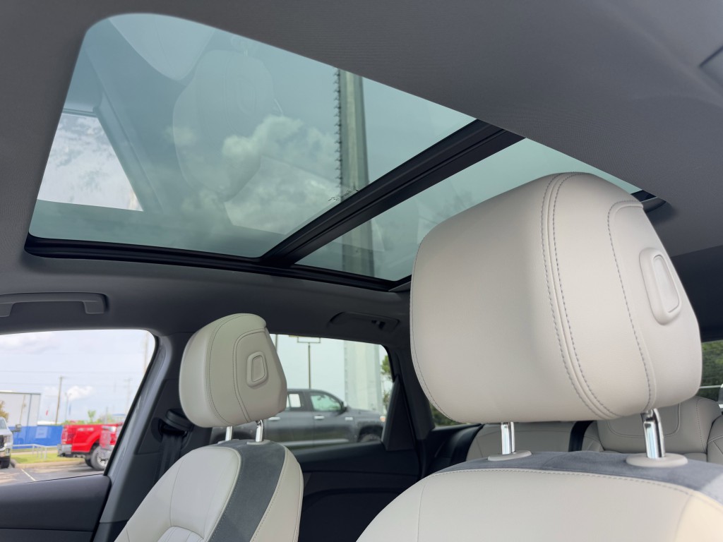 2025 Audi Q4 e-tron Image 31