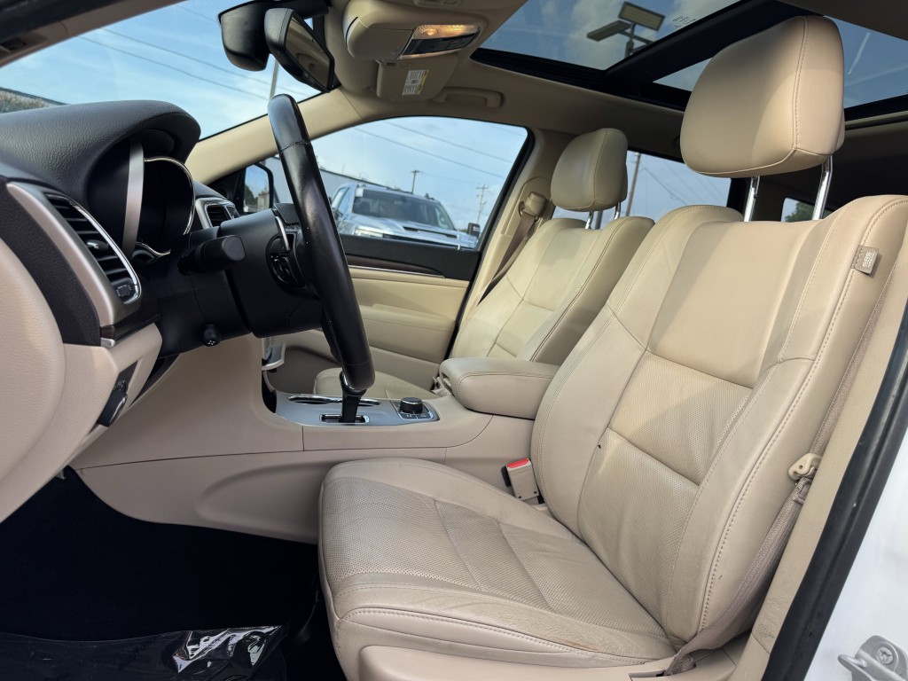 2014 Jeep Grand Cherokee Image 24