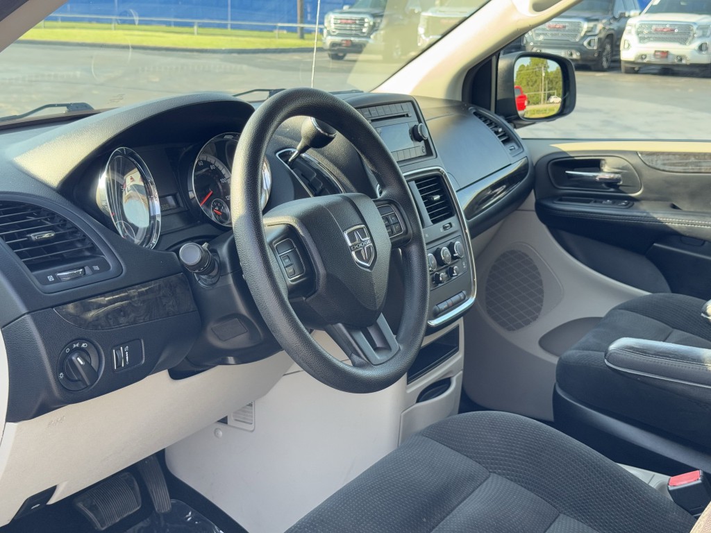 2016 Dodge Grand Caravan Image 12