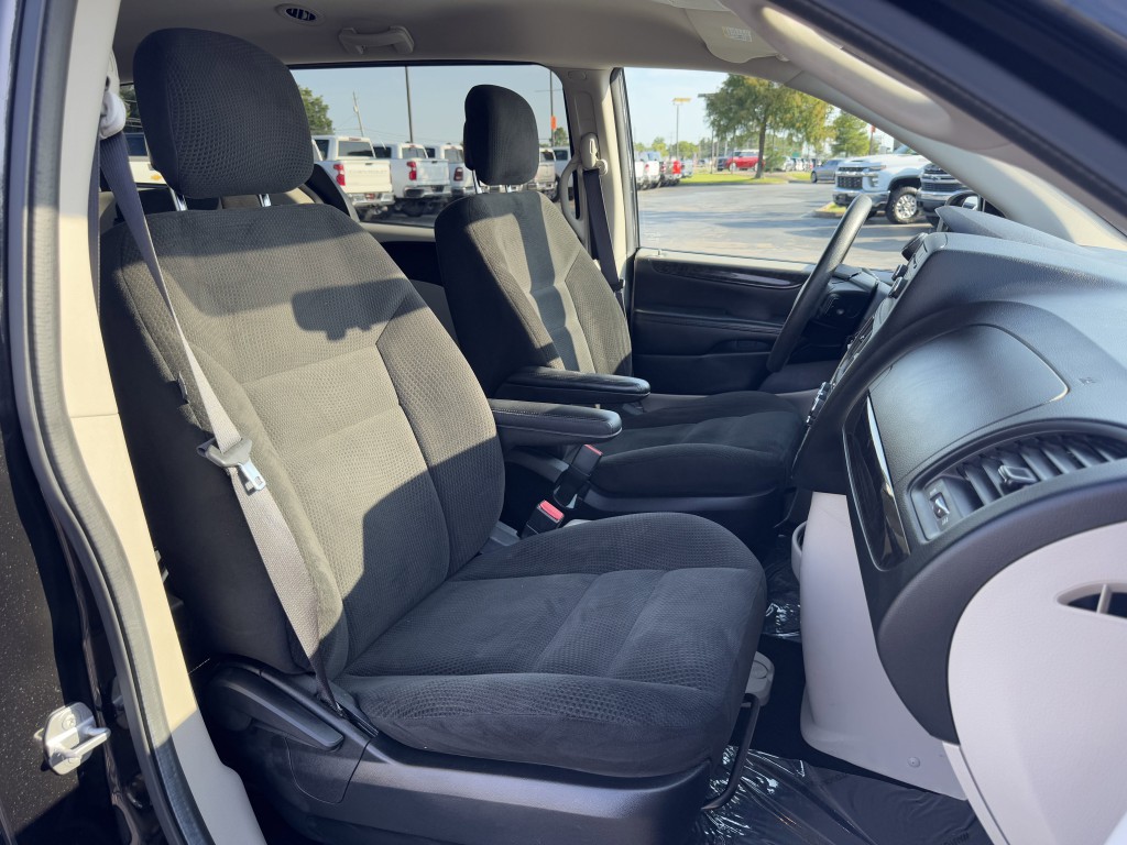 2016 Dodge Grand Caravan Image 22