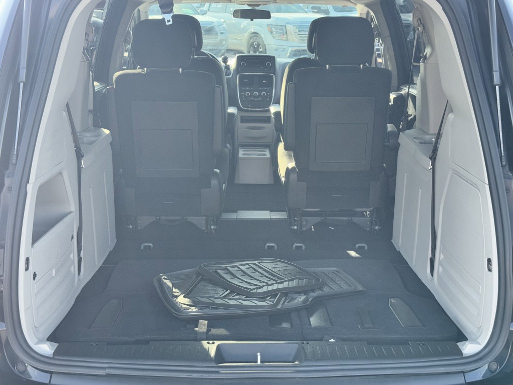 2016 Dodge Grand Caravan Image 28