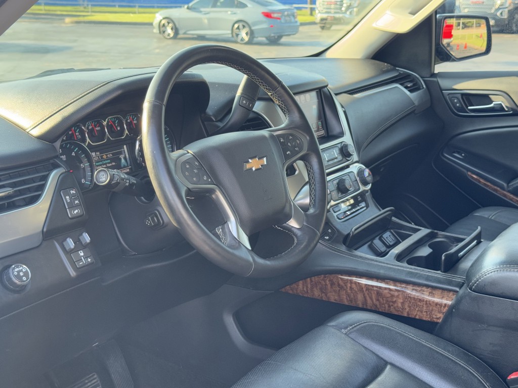 2016 Chevrolet Tahoe Image 12
