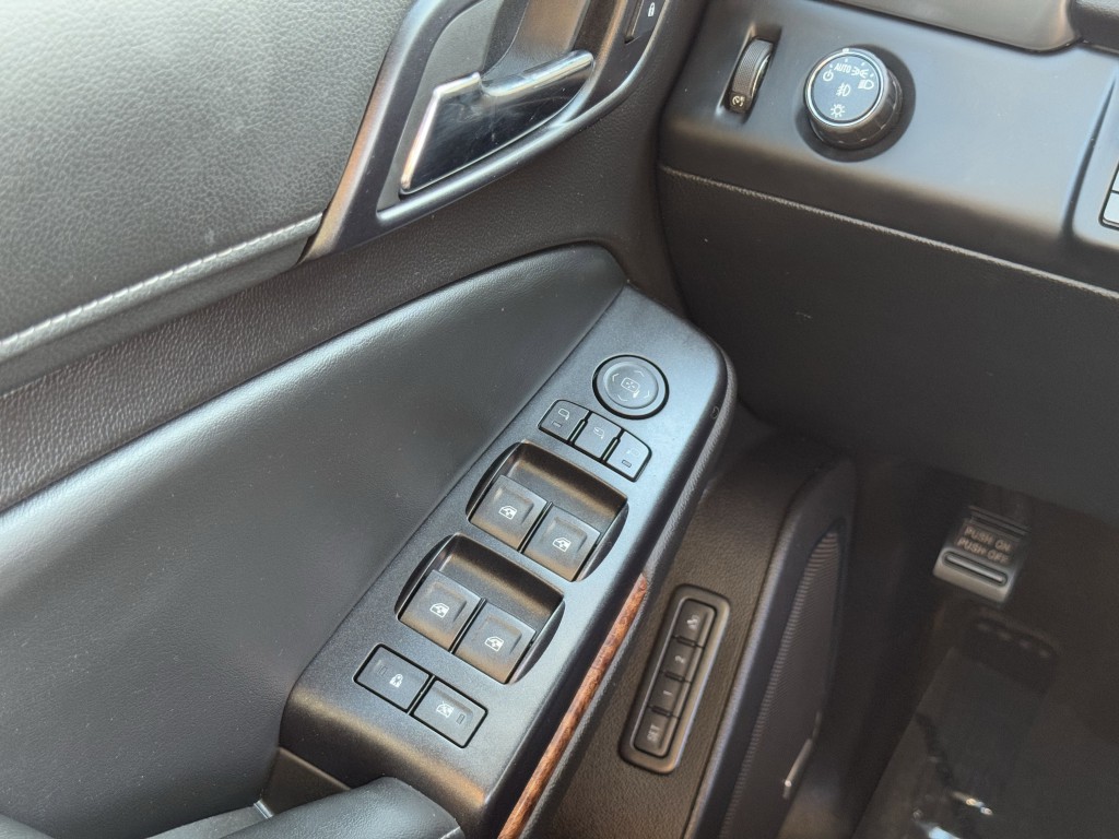 2016 Chevrolet Tahoe Image 22