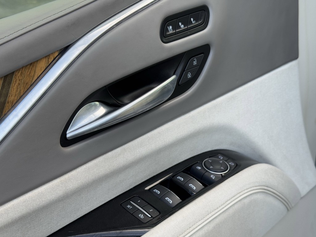 2021 Cadillac Escalade Image 22