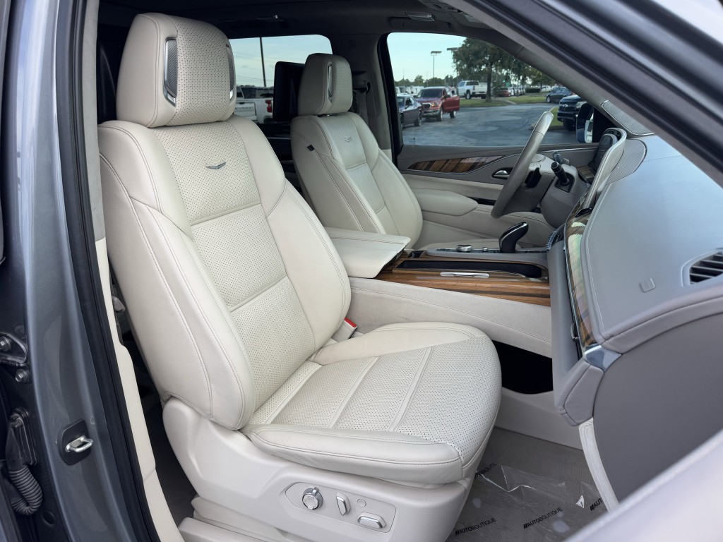 2021 Cadillac Escalade Image 26