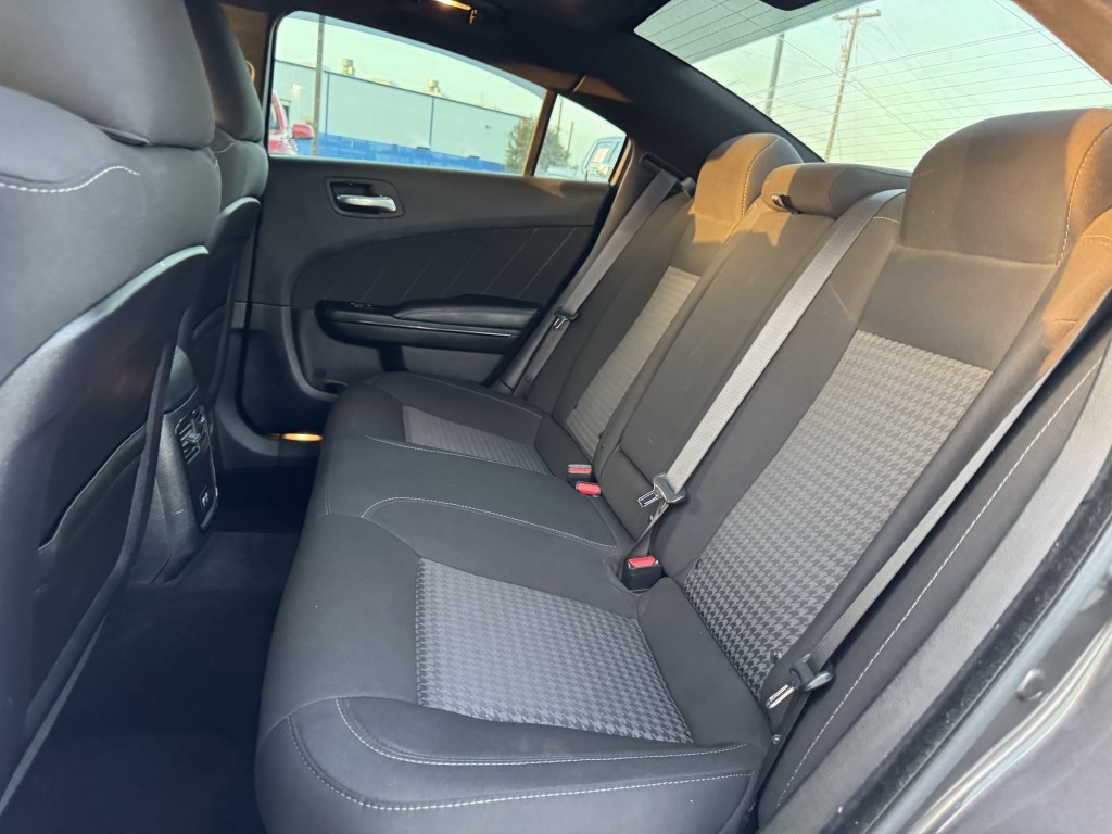 2021 Dodge Charger Image 25