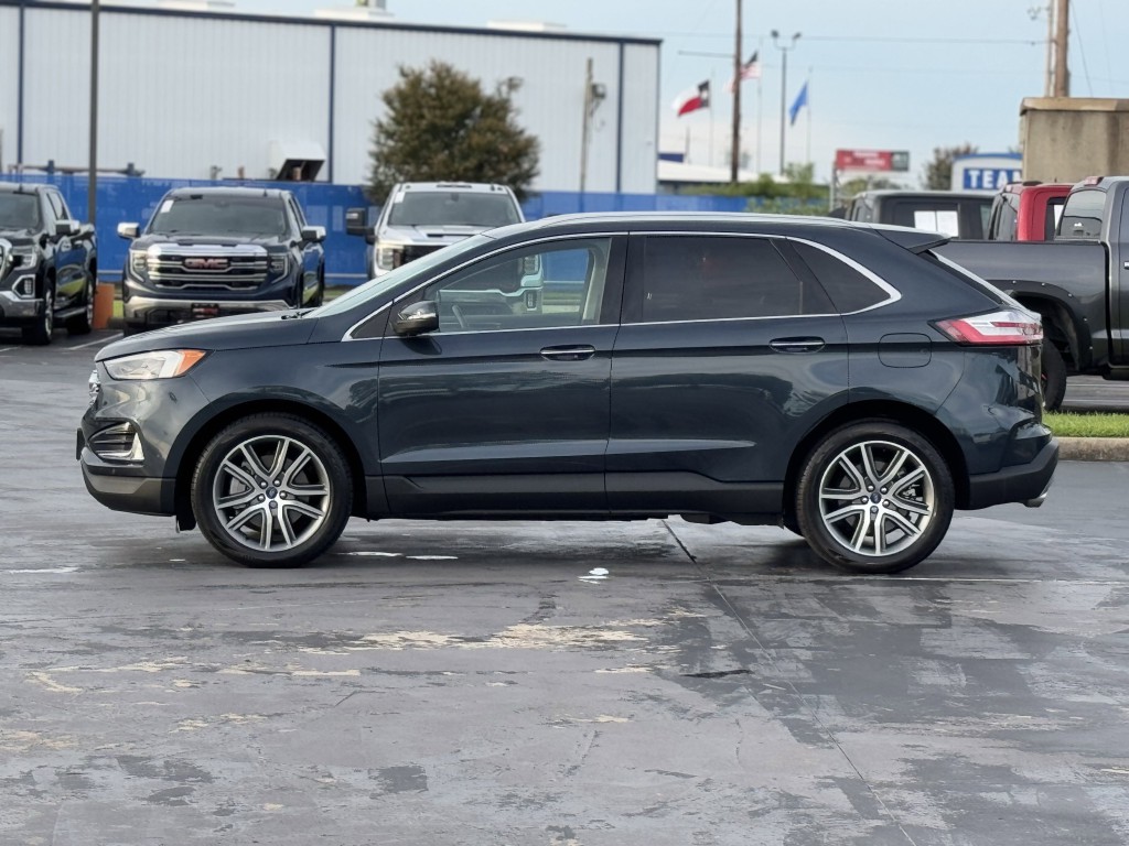 2022 Ford Edge Image 8
