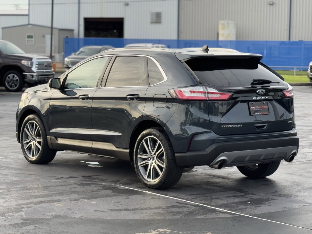 2022 Ford Edge Image 9