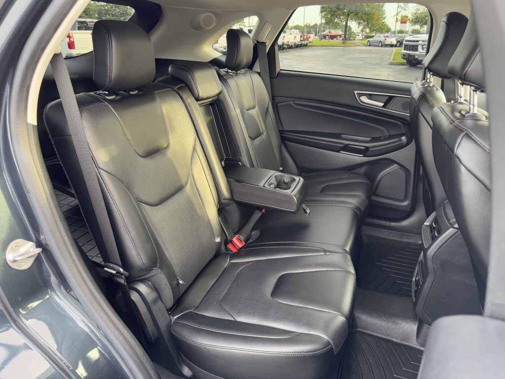 2022 Ford Edge Image 26