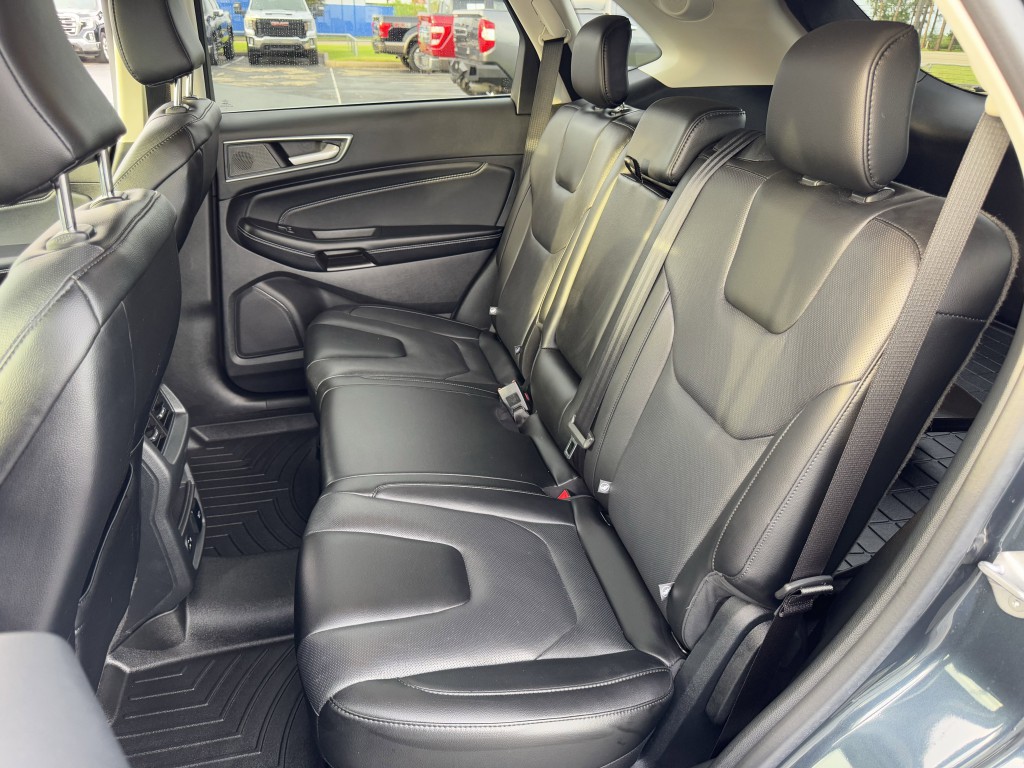 2022 Ford Edge Image 27