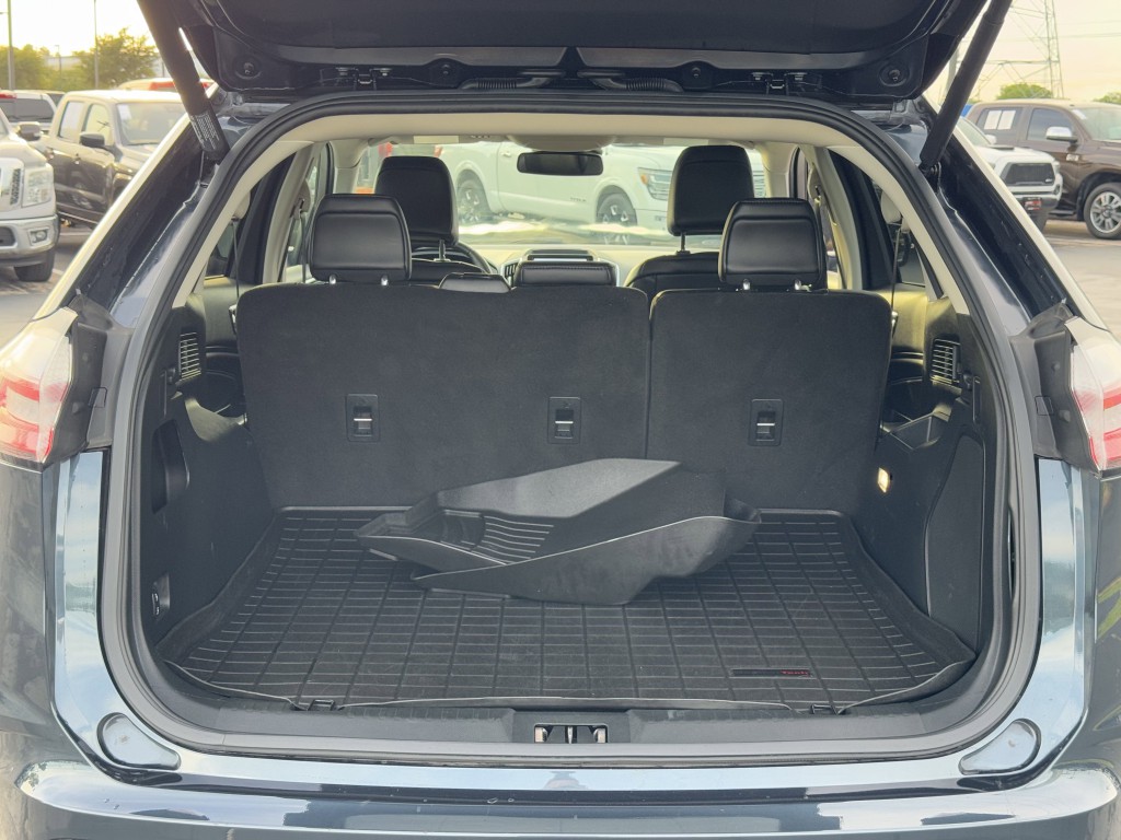 2022 Ford Edge Image 28
