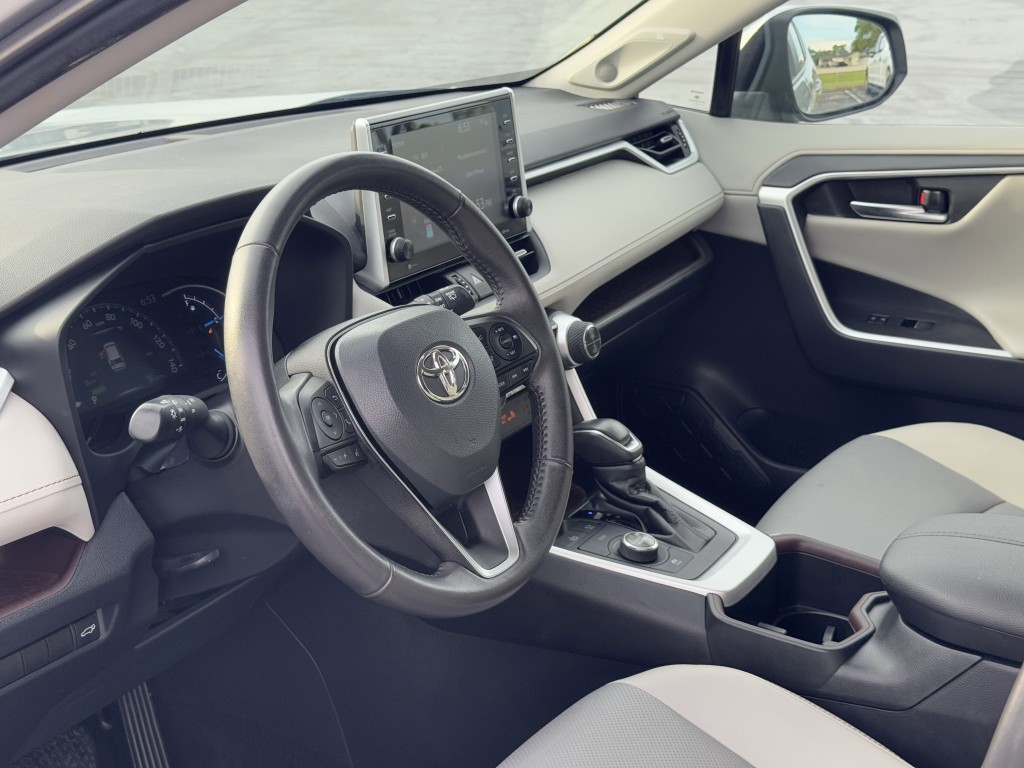 2022 Toyota Rav4 Image 12