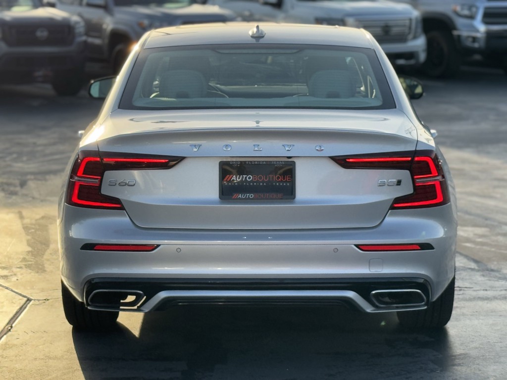 2022 Volvo S60 Image 6