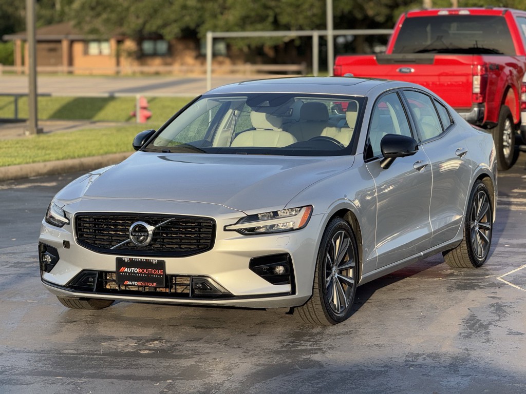 2022 Volvo S60 Image 7
