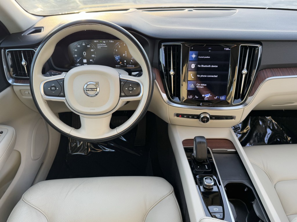 2022 Volvo S60 Image 14