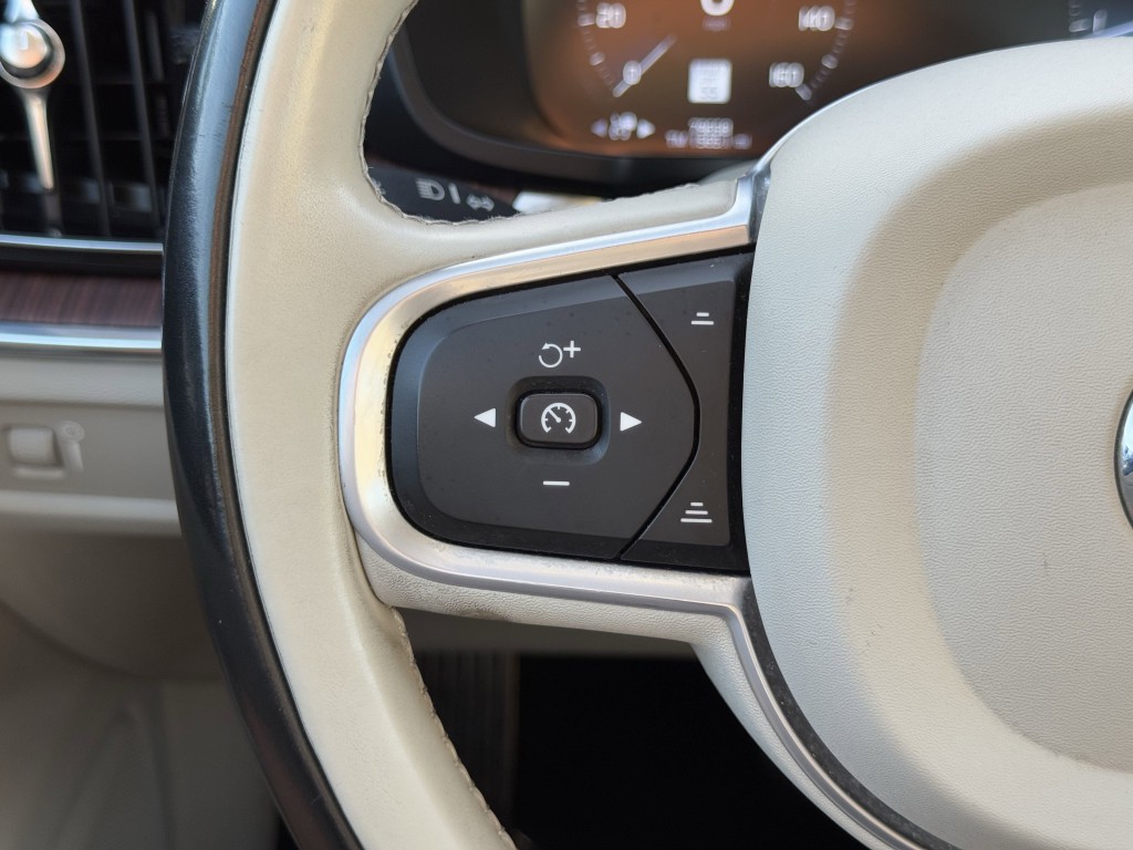 2022 Volvo S60 Image 16