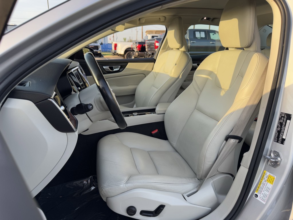 2022 Volvo S60 Image 24