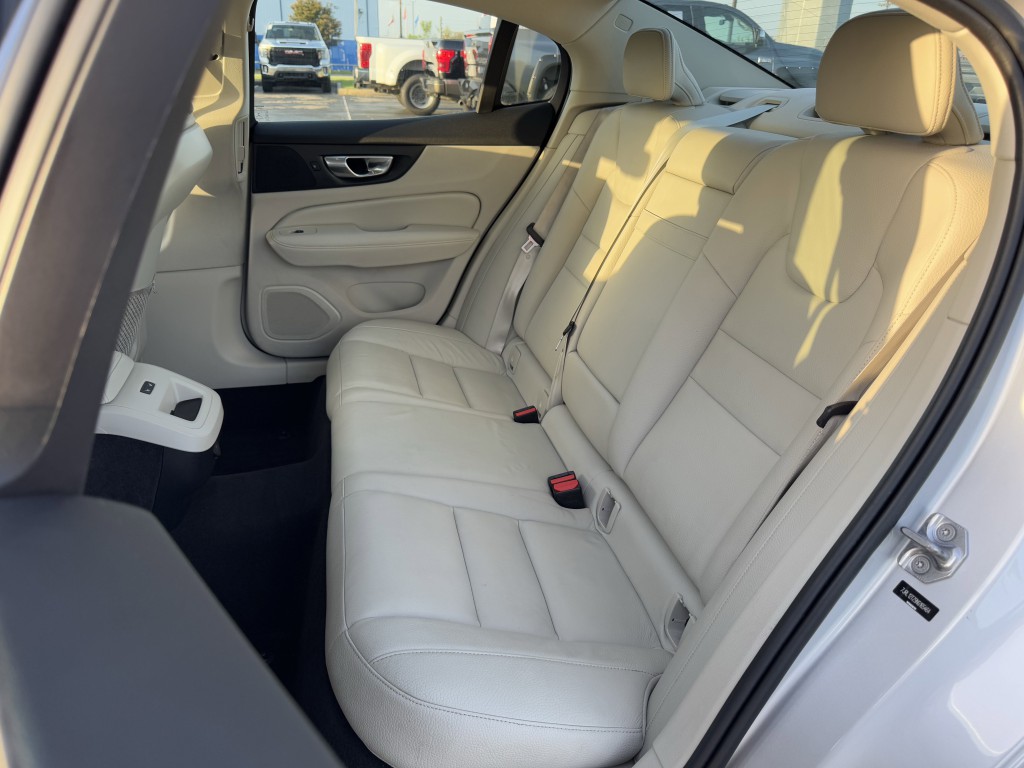 2022 Volvo S60 Image 27