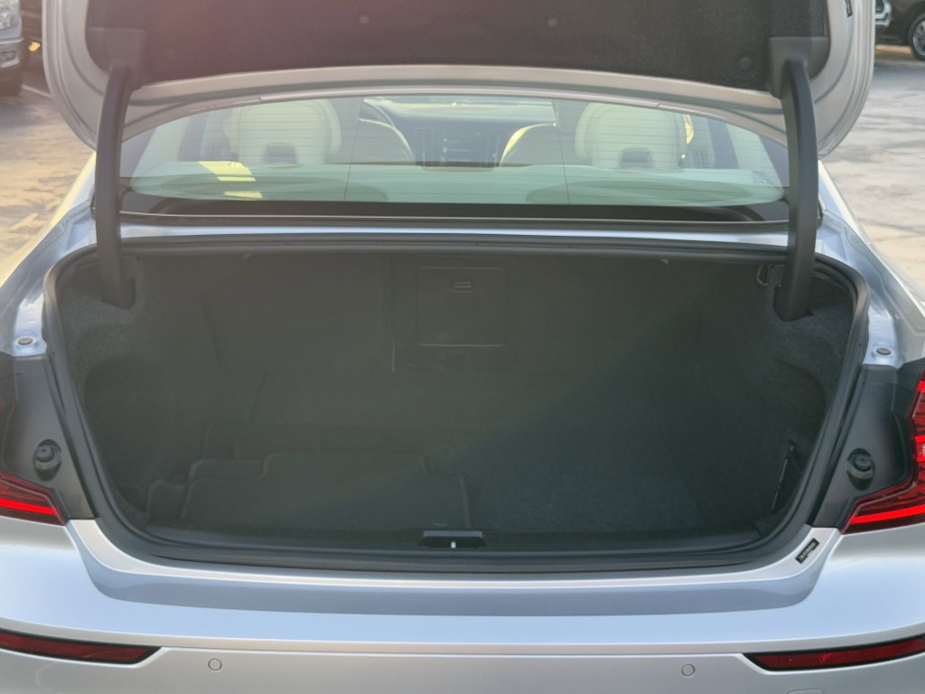 2022 Volvo S60 Image 29