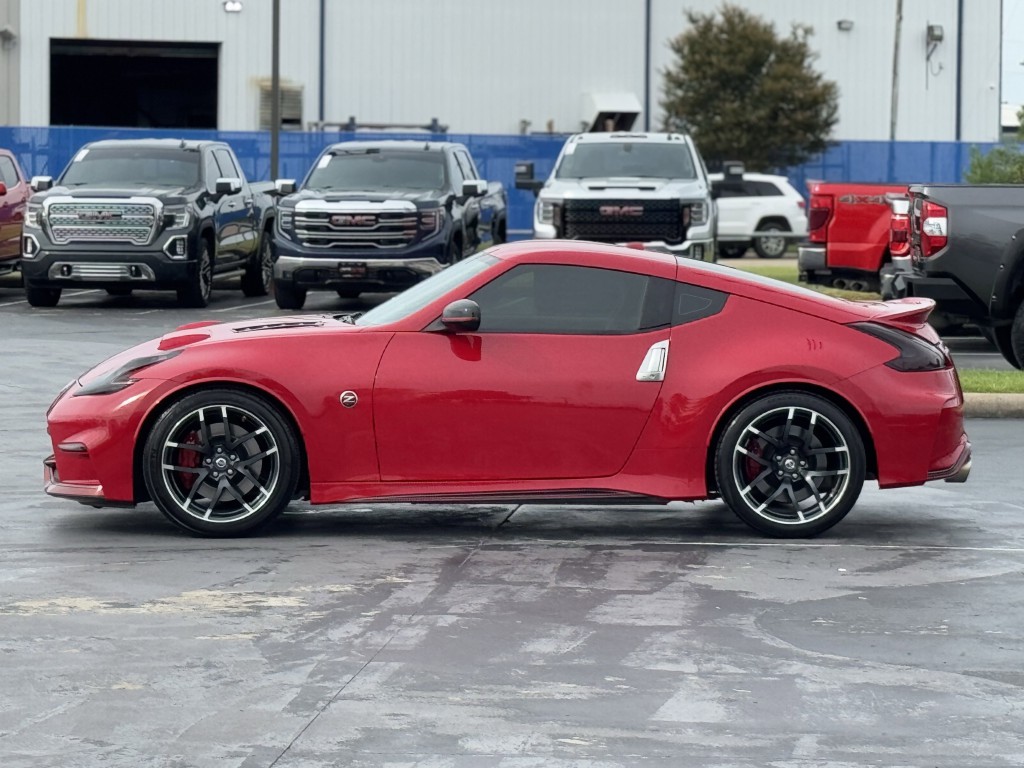 2016 Nissan 370Z Image 8