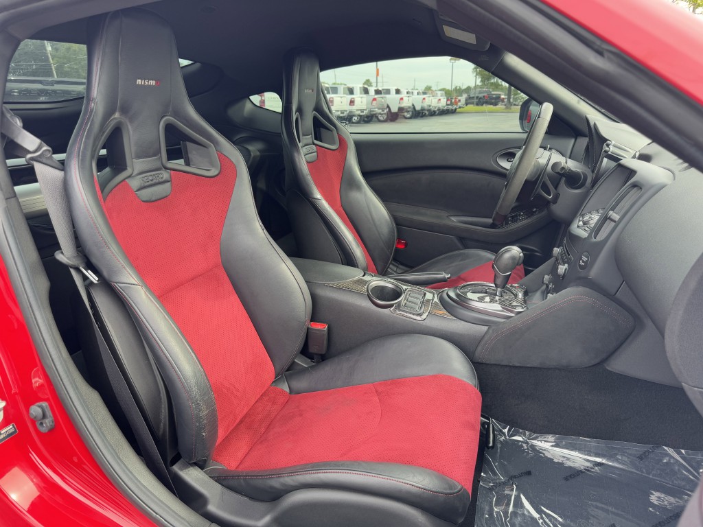 2016 Nissan 370Z Image 22