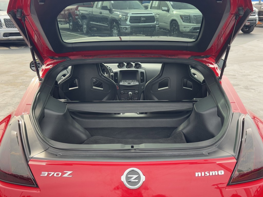 2016 Nissan 370Z Image 23