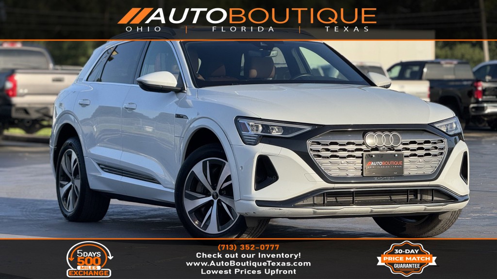 2024 Audi Q8 e-tron Image 1