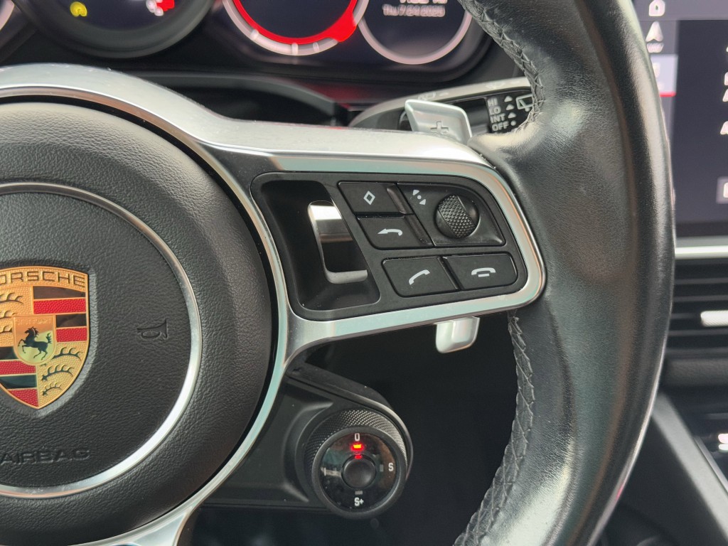 2019 Porsche Cayenne Image 17