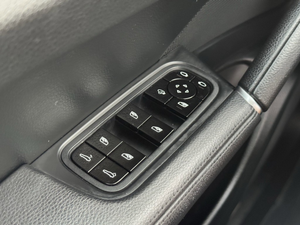 2019 Porsche Cayenne Image 24
