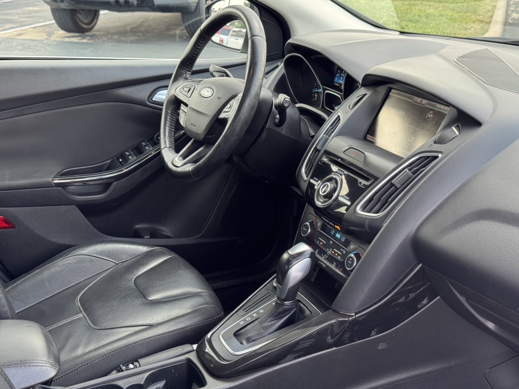 2015 Ford Focus Image 13