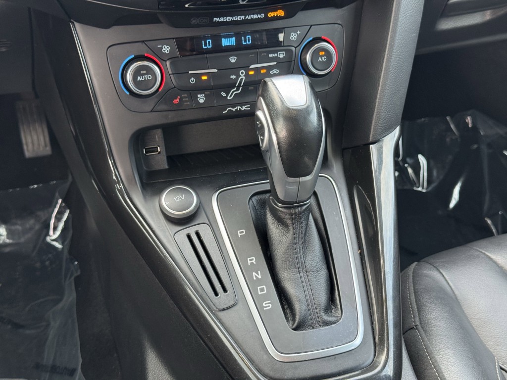 2015 Ford Focus Image 19