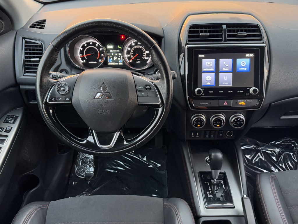 2022 Mitsubishi Outlander Image 14