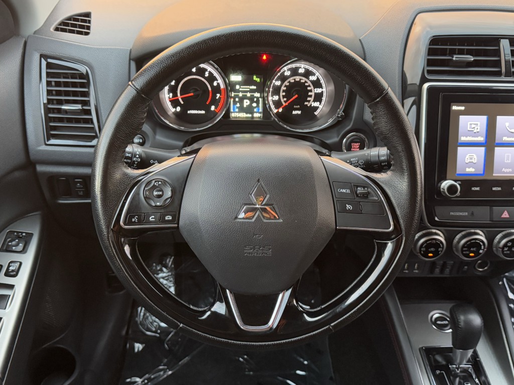 2022 Mitsubishi Outlander Image 15